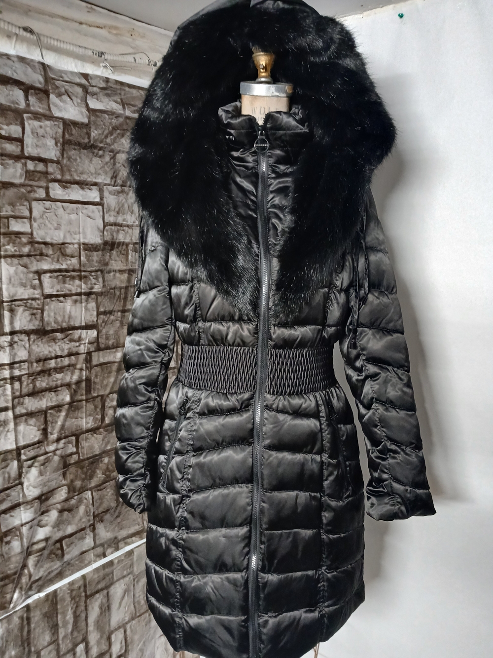 Laundry By Shelli Segal Black Quilted Puffer Coat with Faux Fur Hood